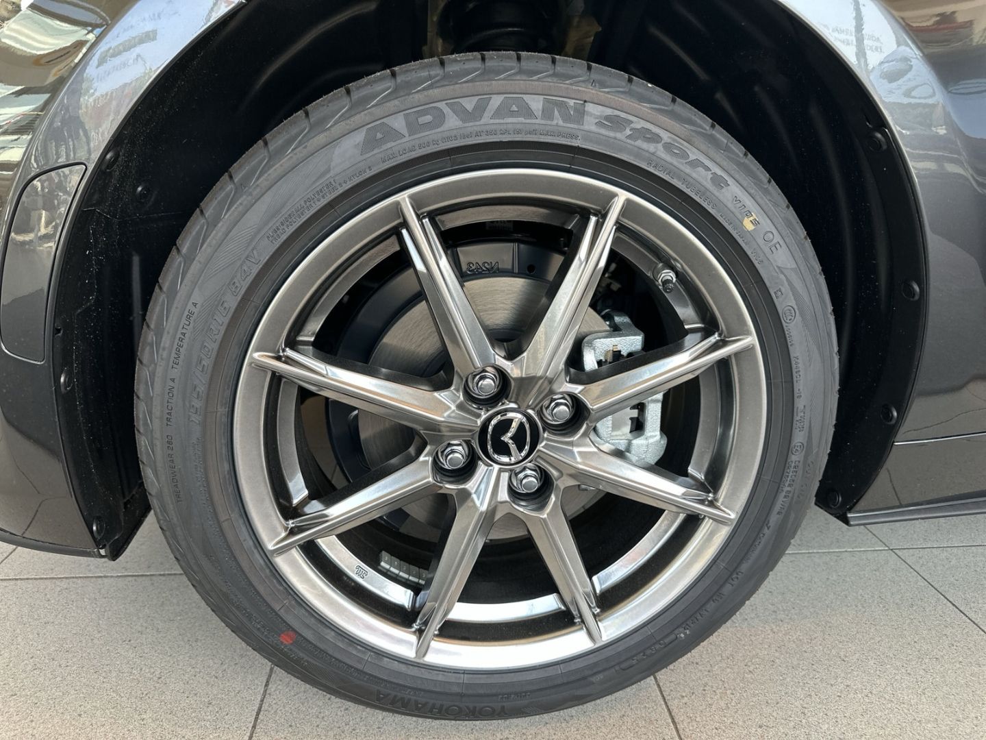 Mazda MX-5 Kazari Bose Soundsy. Apple CarPlay Nappaled