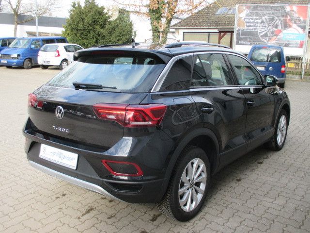 Volkswagen T-Roc 1.5 TSI DSG Life - Samsaru's Car Outlet