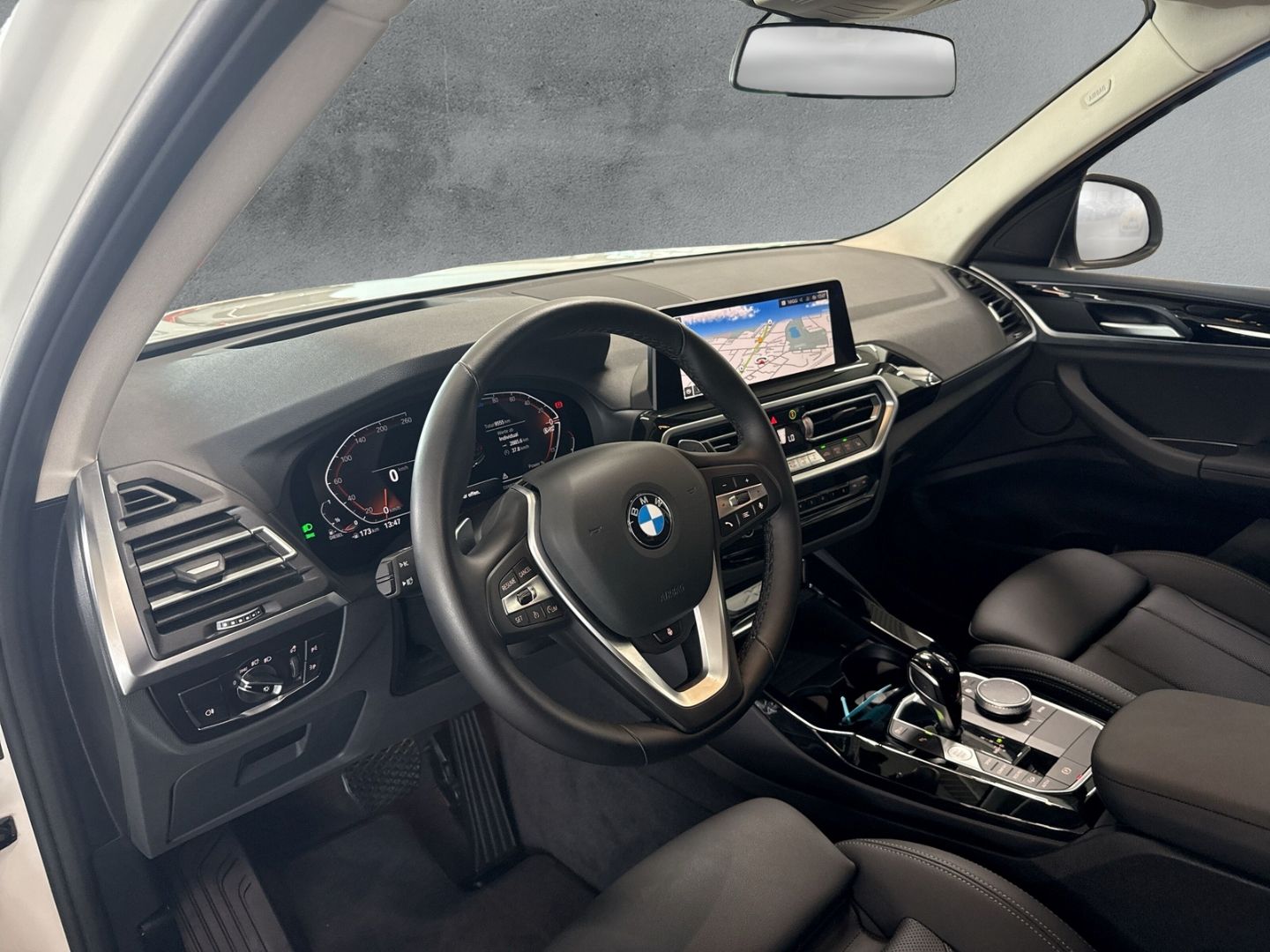 BMW X3 xDRIVE 20d AUTOMATIK LC PLUS - Samsaru's Car Outlet