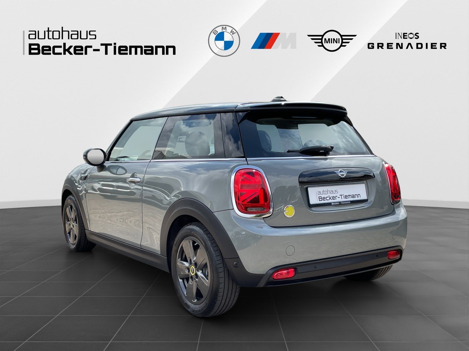 MINI Cooper SE Essential - Samsaru's Car Outlet