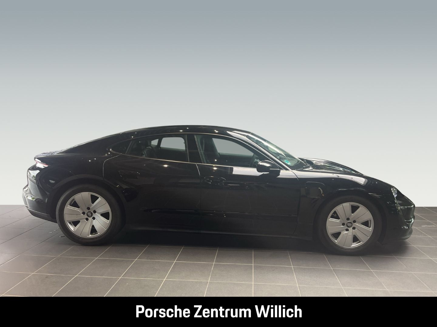 Porsche Taycan Lenkradheizung Lederausstattungen LED