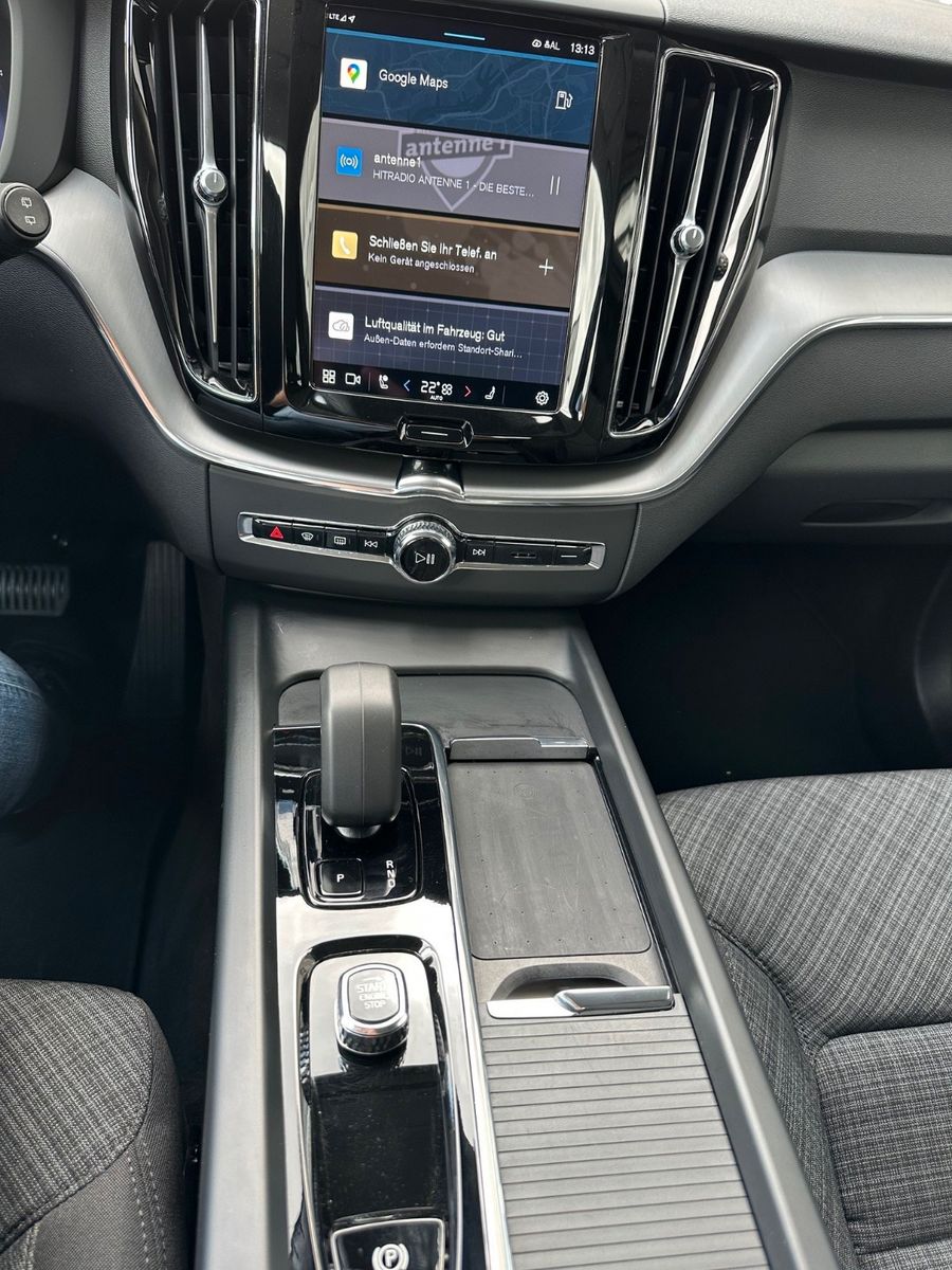 Volvo XC60 B4 Diesel Core - Samsaru's Car Outlet