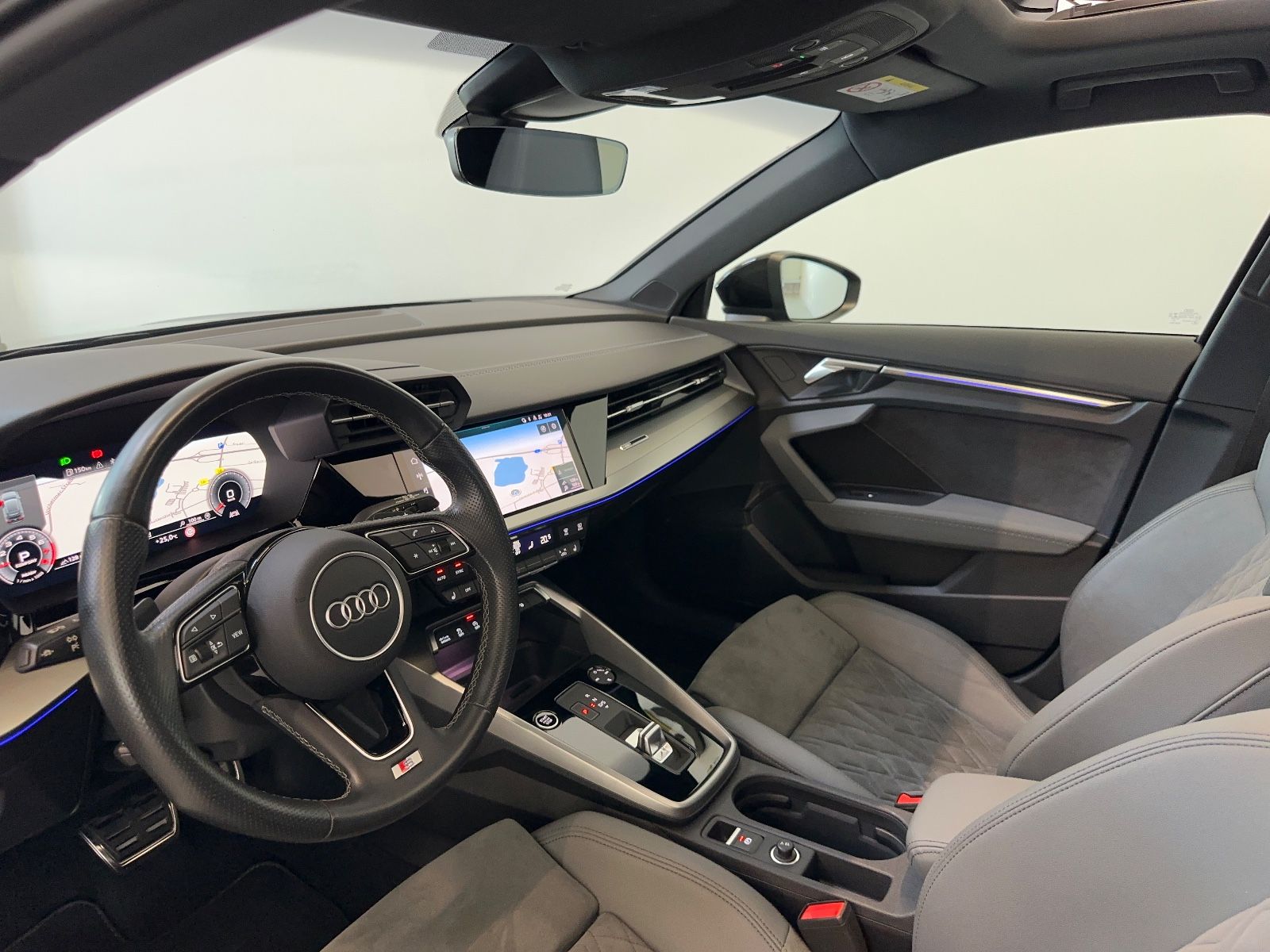 Audi A3 Sportback 35 TFSI S line - Samsaru's Car Outlet