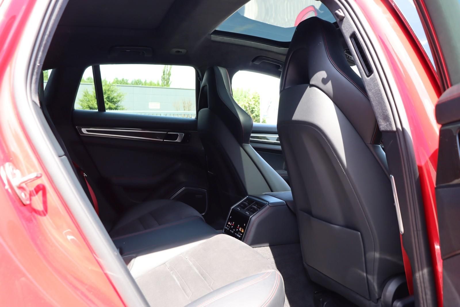 Porsche Panamera GTS Sport Turismo +SPORT-DESIGN+STANDHE
