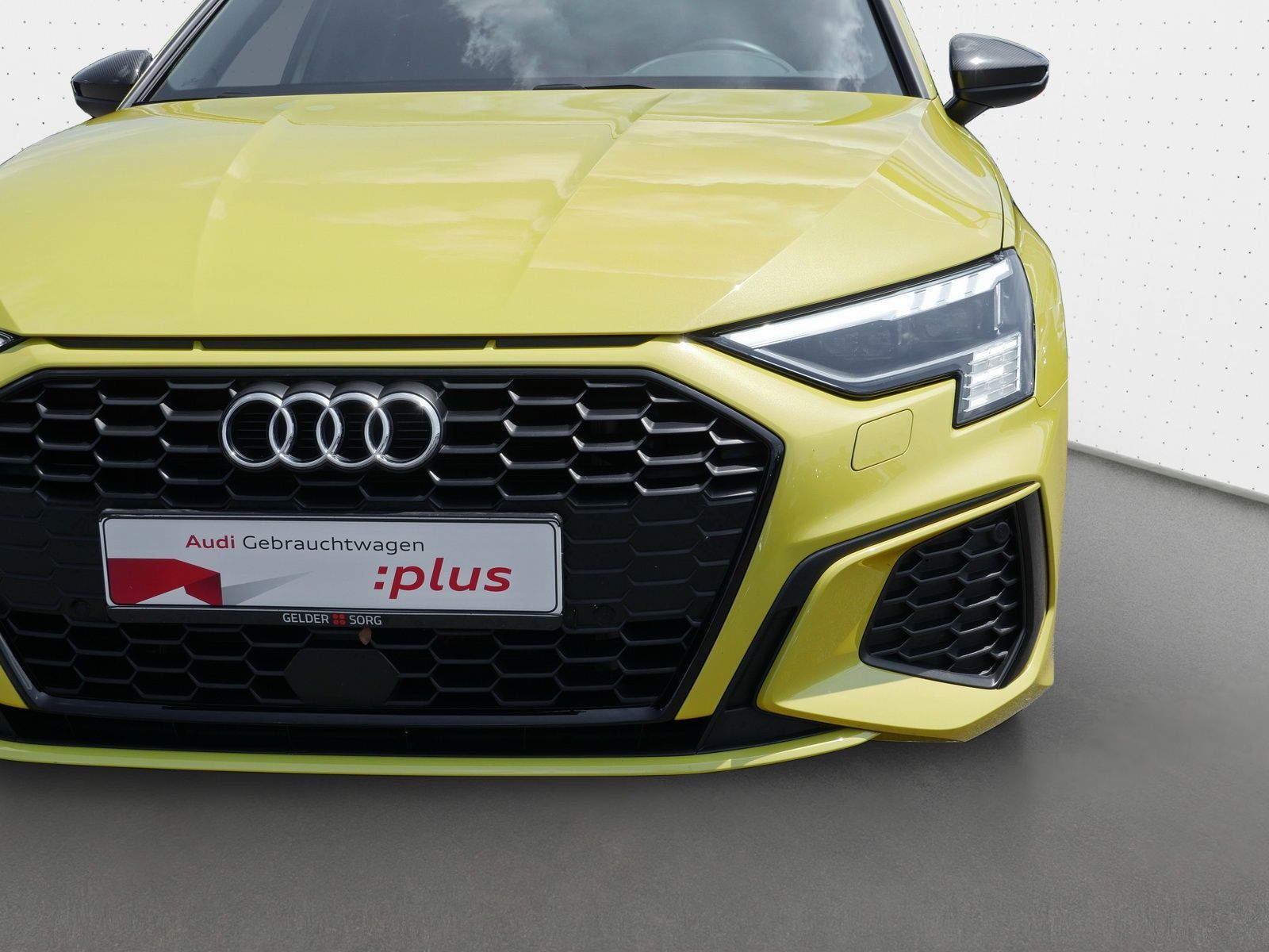 Audi A3 Sportback 40 TFSIe S-line - Samsaru's Car Outlet