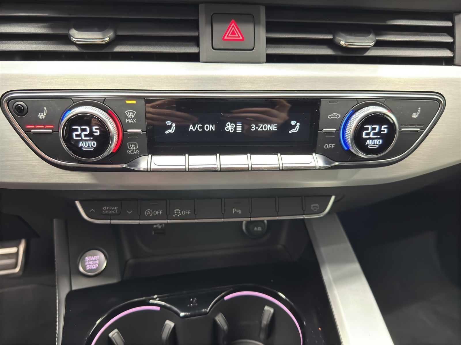 Audi A4 Avant 40 TFSI Q 2x S LINE MATRIX AHK LM19 VIR