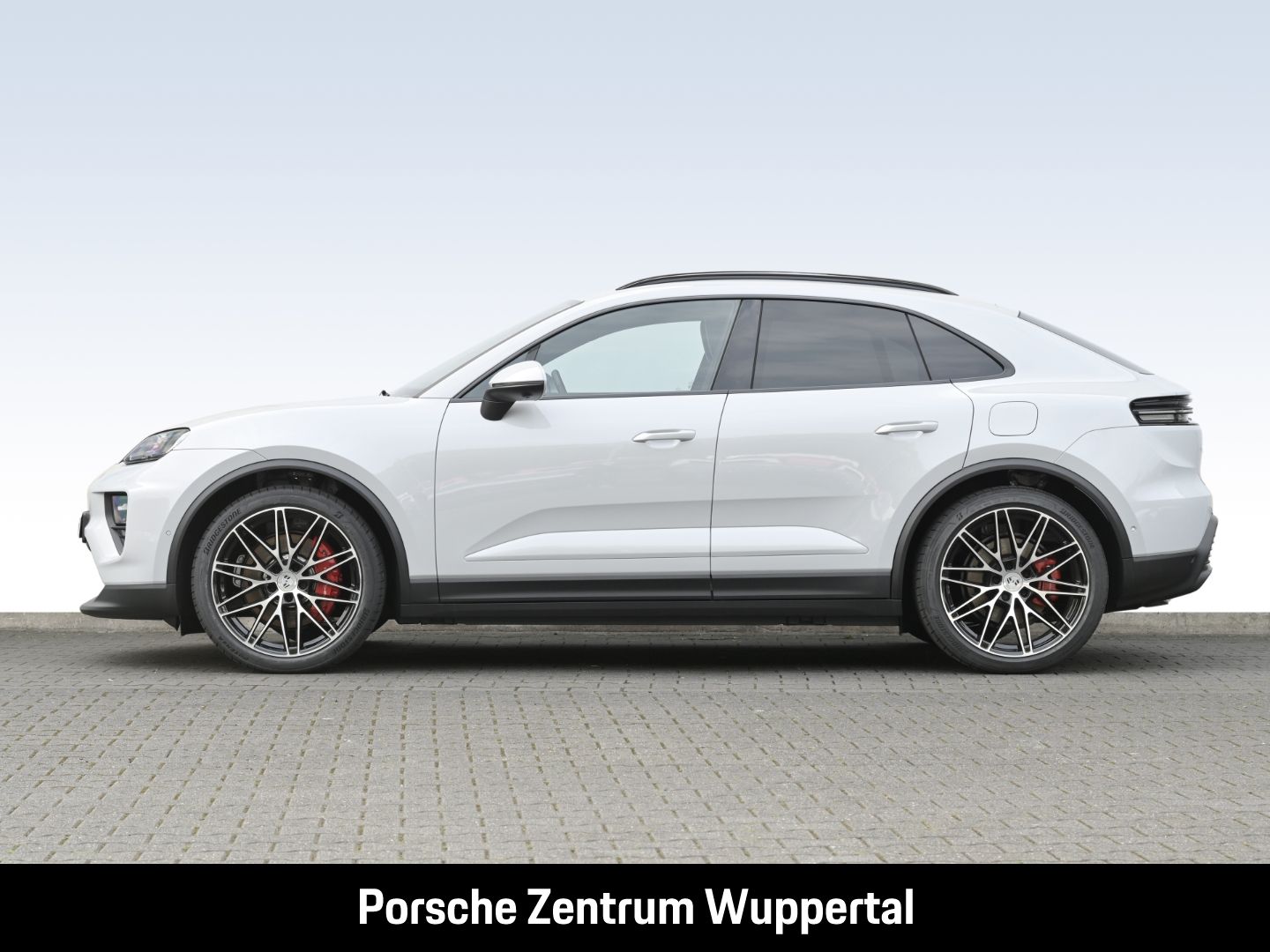 Porsche Macan 4S Surround-View LED-Matrix Abstandstempom