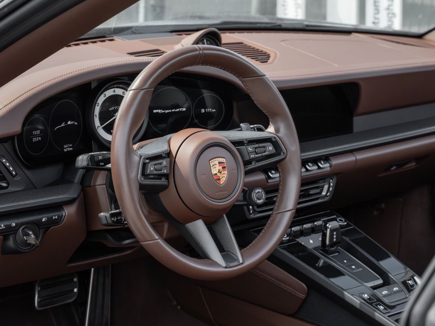 Porsche 992 911 Targa 4 GTS Matrix InnoDrive 18 Weg Sitz