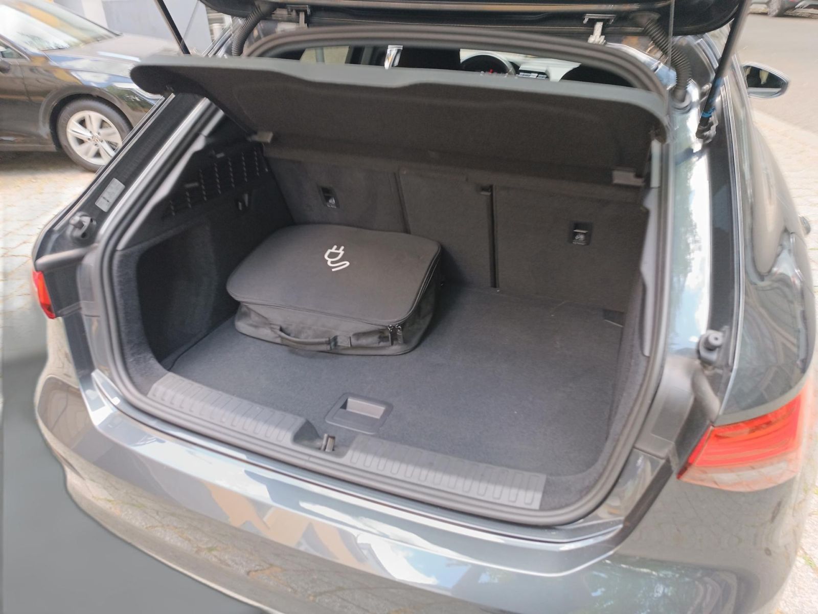 Audi A3 Sportback 40 TFSI e Adv. S tronic - Samsaru's Car Outlet