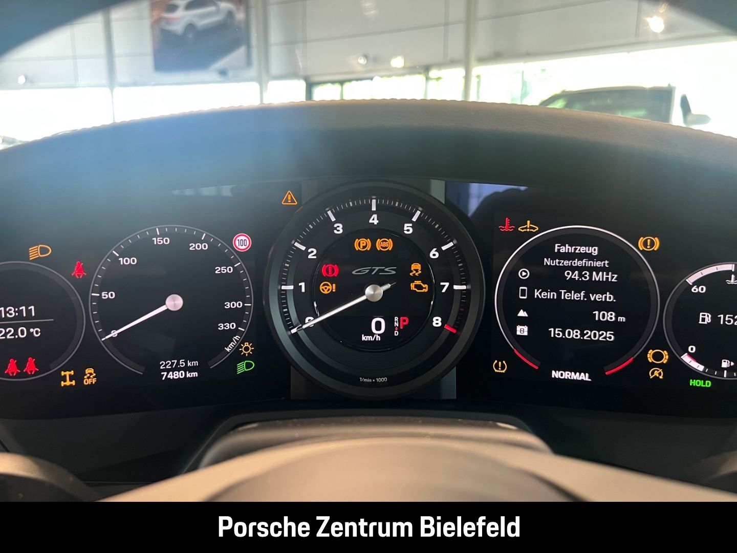 Porsche 992 911 Carrera 4 GTS Cabrio HA-Lenkung LED BOSE