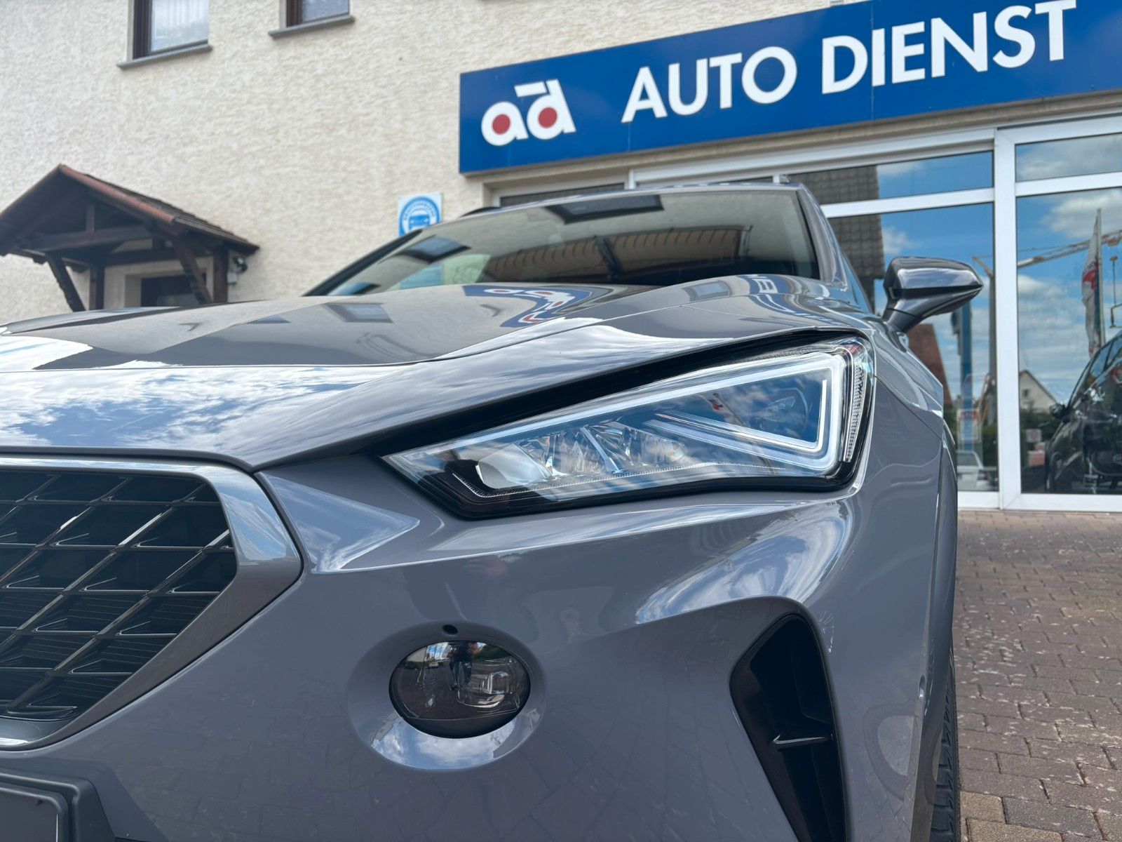Cupra Formentor VZ e-Hybrid - Samsaru's Car Outlet