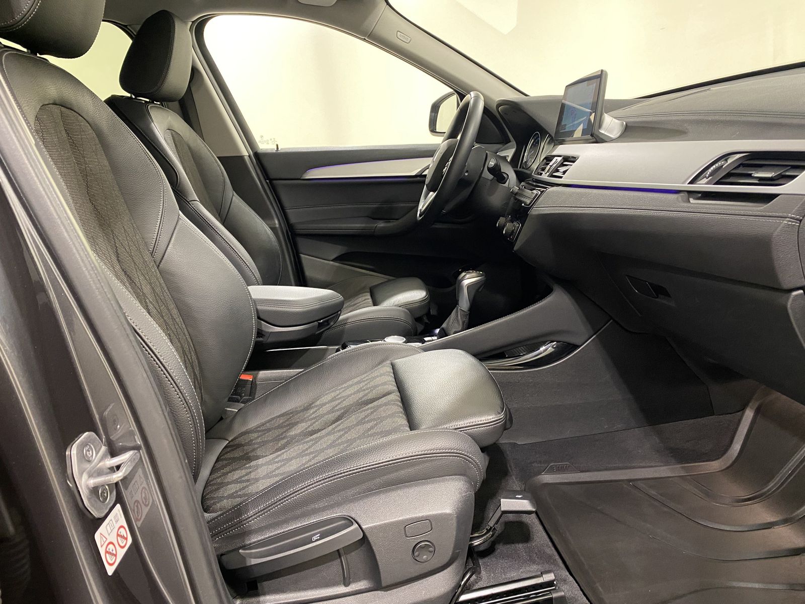 BMW X1 xDrive25e xLine - Samsaru's Car Outlet