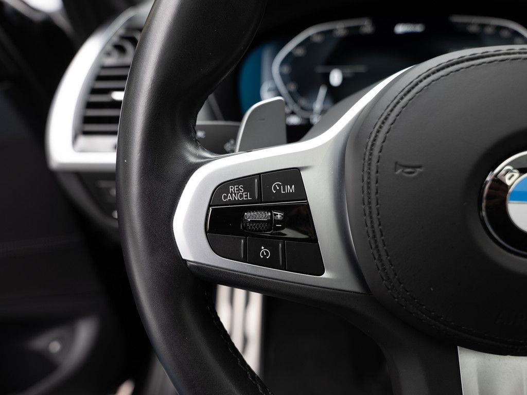 BMW X3 xDrive 30e M-Sportpaket - Samsaru's Car Outlet