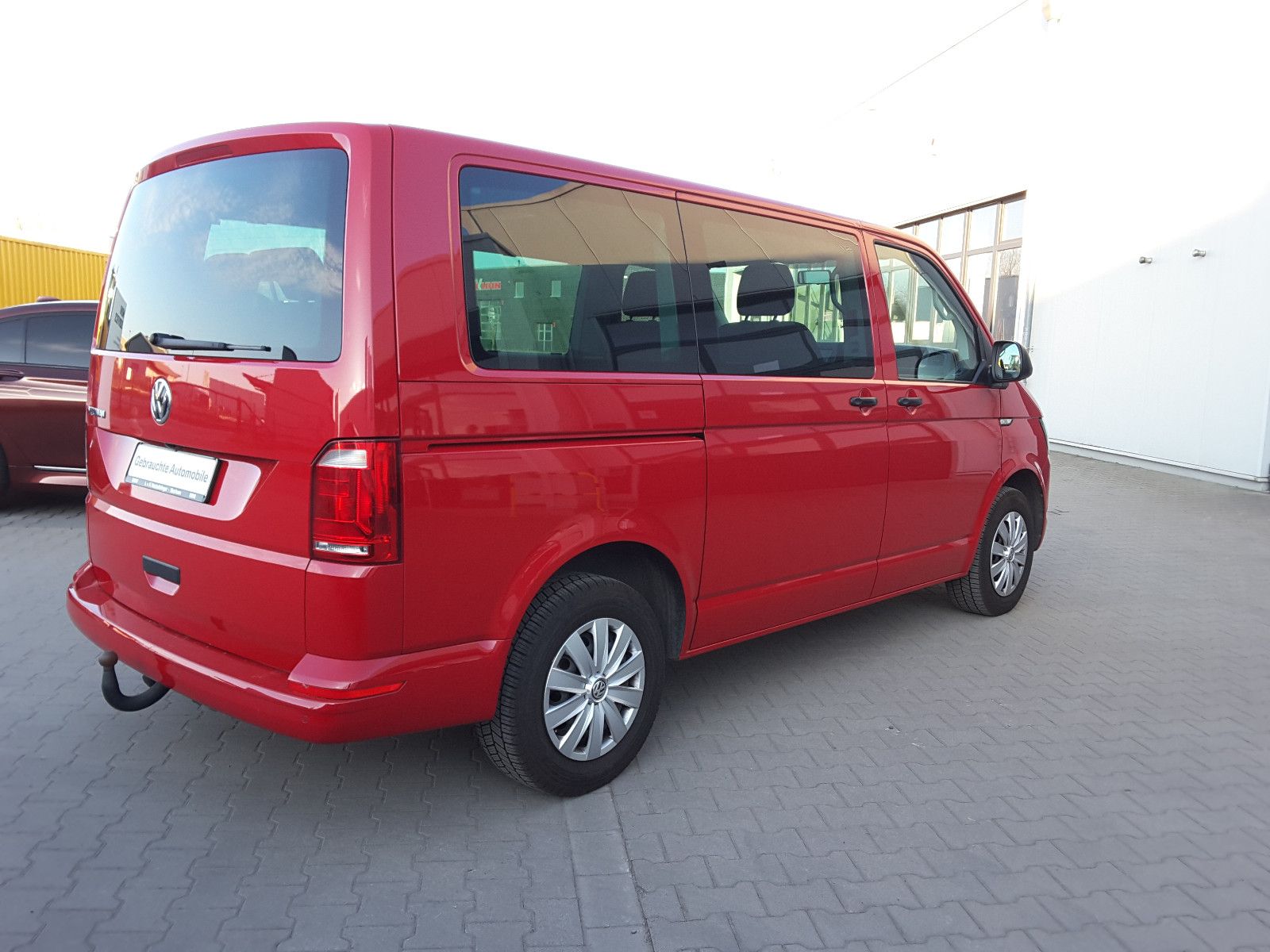 Volkswagen T6 Multivan 2.0 TDI DSG - Samsaru's Car Outlet
