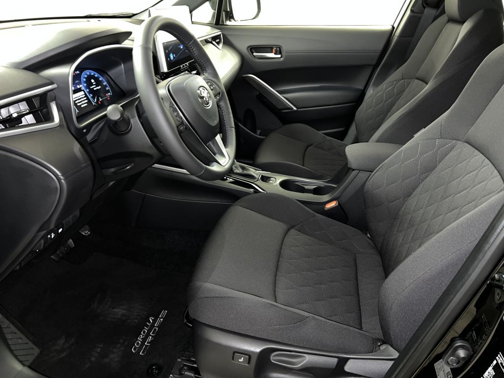Toyota Corolla Cross 2.0 Hybrid 4x2 Teamplayer sofort