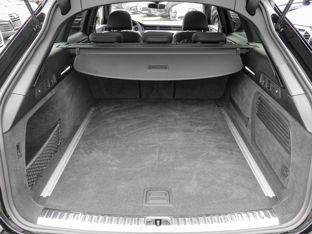 Audi A6 Avant Sport 45 TFSI quattro - Samsaru's Car Outlet