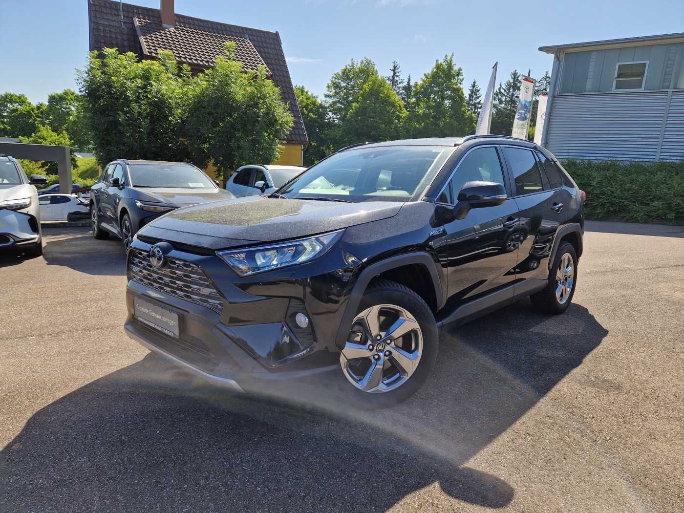Toyota RAV4 Hybrid 4x2 - Samsaru's Car Outlet