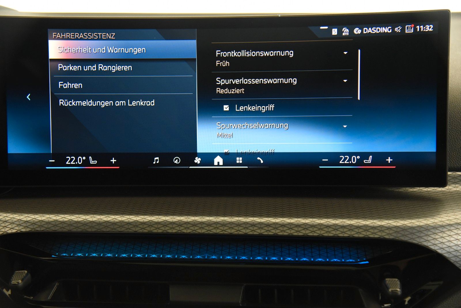 BMW 320d Touring xDrive M Sport Pro ACC Pano HUD H&K