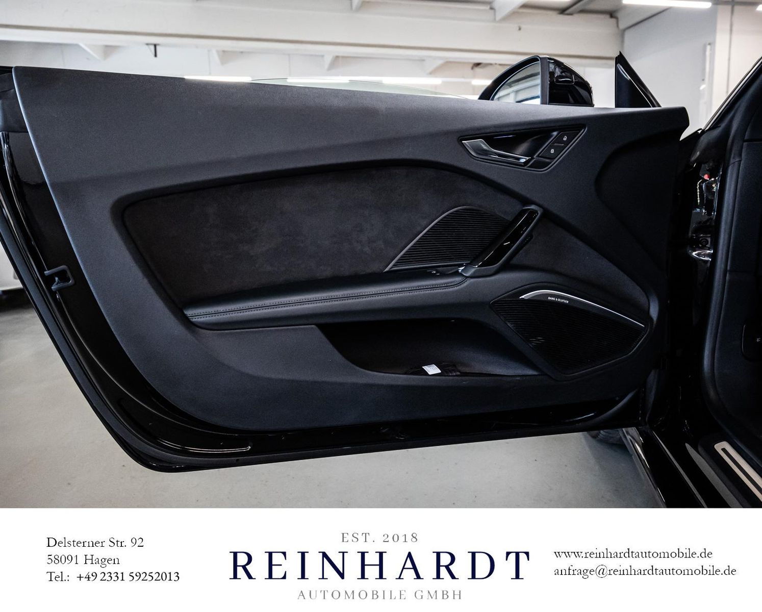 Audi TT RS ROADSTER ALL-BLACK/20Z/MTRX/RS-AGA/280KM/H