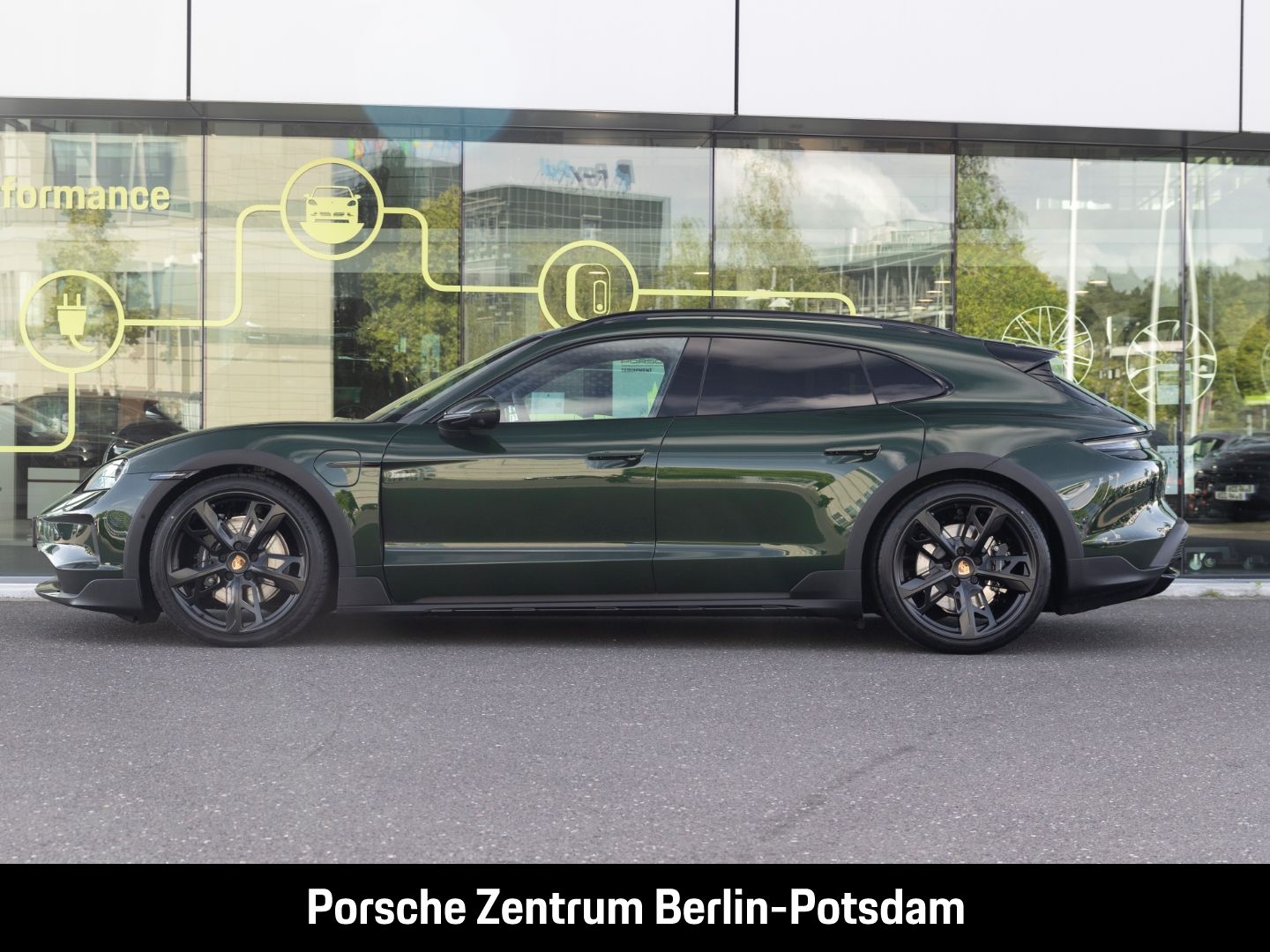 Porsche Taycan 4S Cross Turismo Soft-Close HD-Matrix