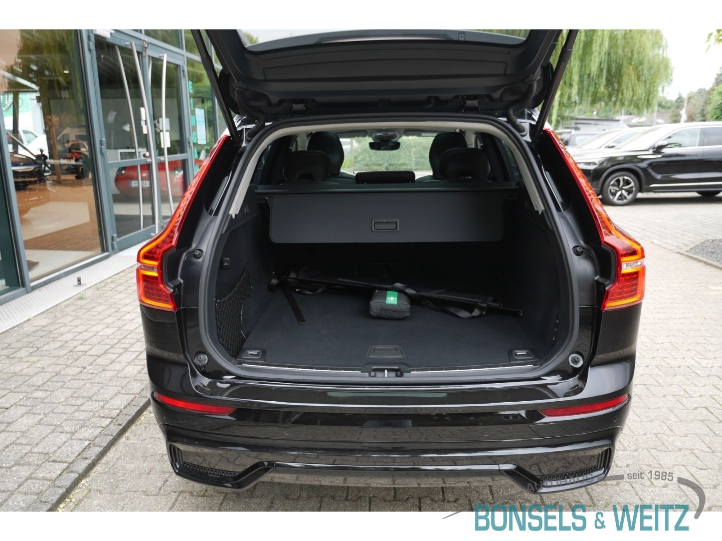 Volvo XC60 Ultra Dark Benzin EU6d B5 AWD MILD-HYBRID H