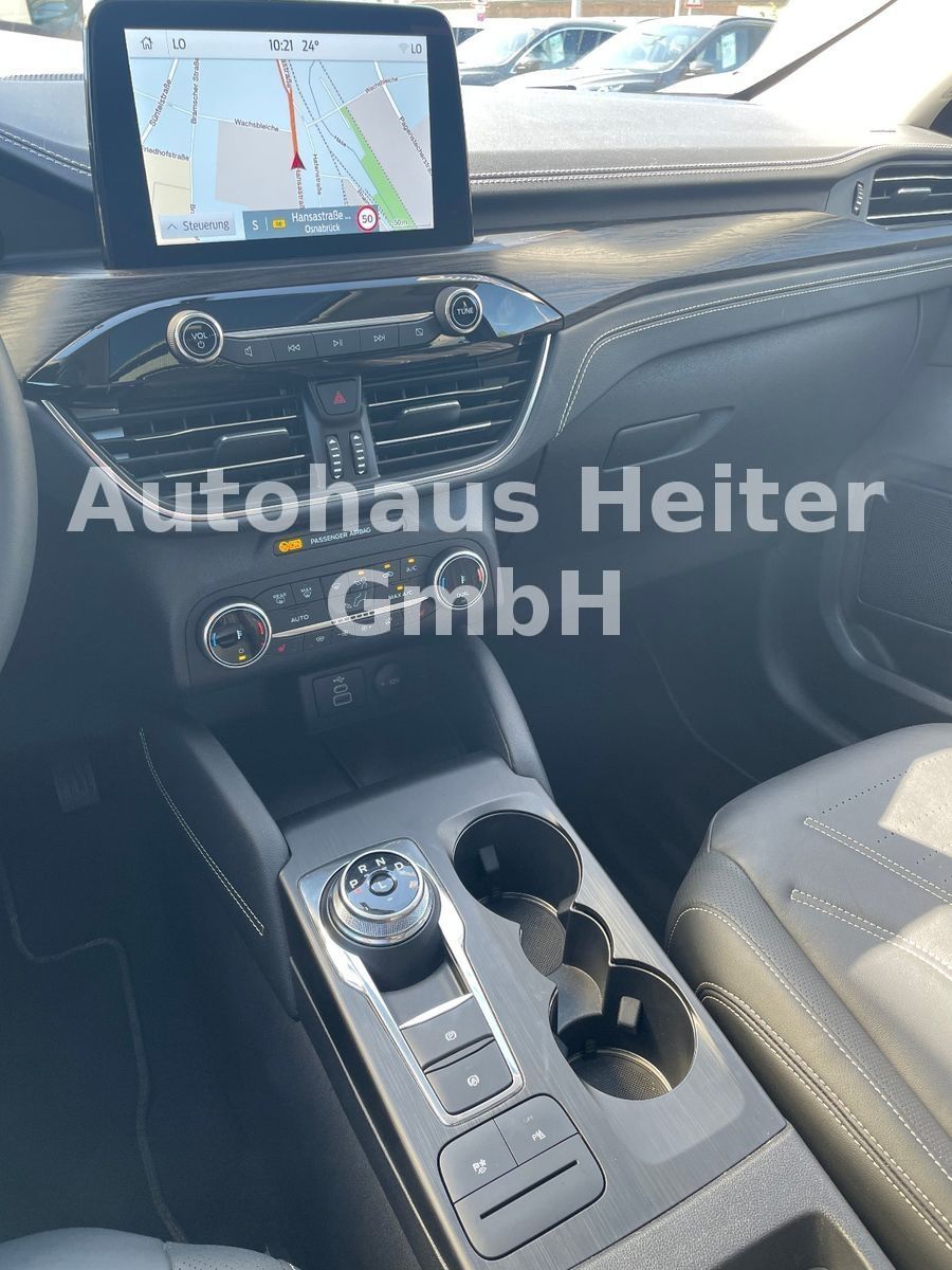 Ford Kuga FHEV Allrad Vignale - Samsaru's Car Outlet