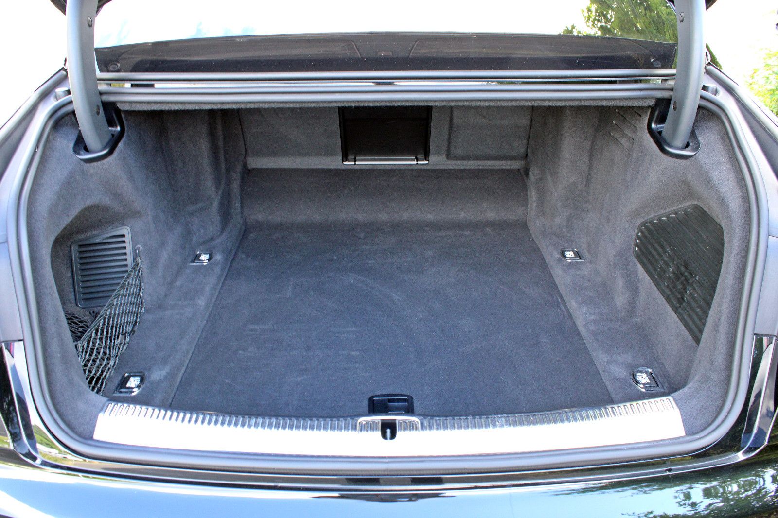 Audi A8 Lang 50TDI S LINE BLACK - Samsaru's Car Outlet