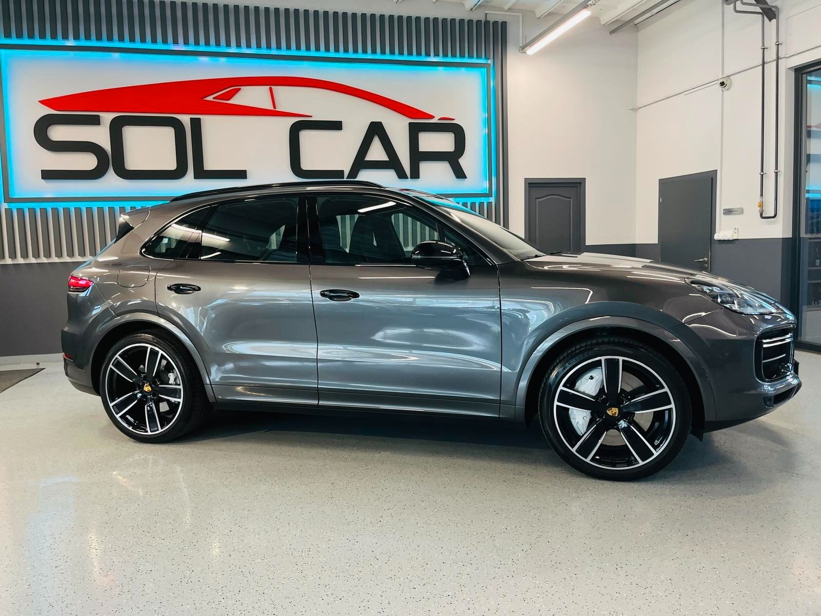 Porsche Cayenne Turbo /360 KAMERA /PANO/BOSE AUDIO