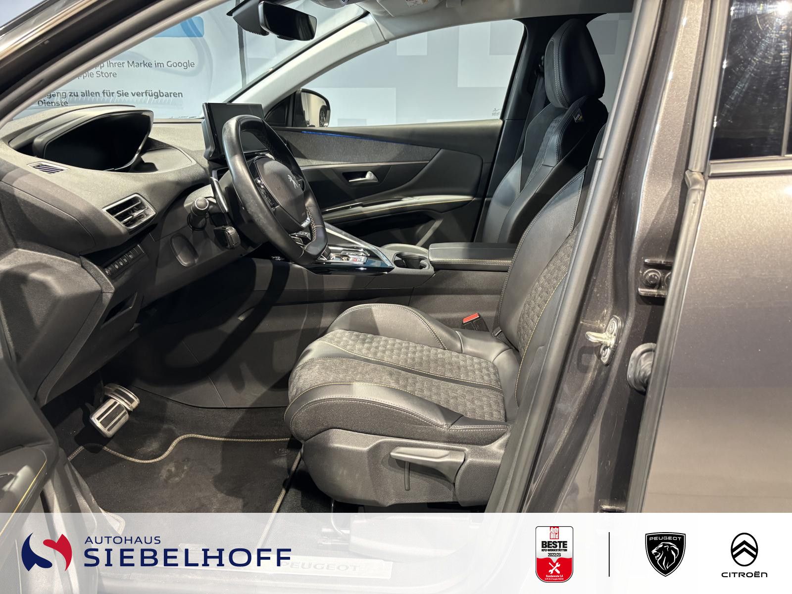 Peugeot 3008 Roadtrip HYBRID 225 e-EAT8