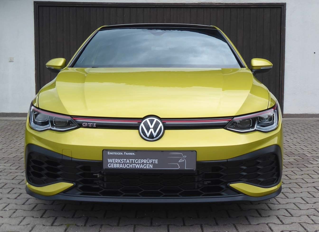 Volkswagen Golf VIII GTI Clubsport - Samsaru's Car Outlet