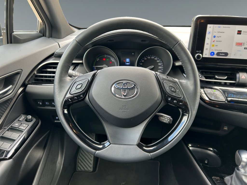 Toyota C-HR 2.0 Hybrid - Samsaru's Car Outlet