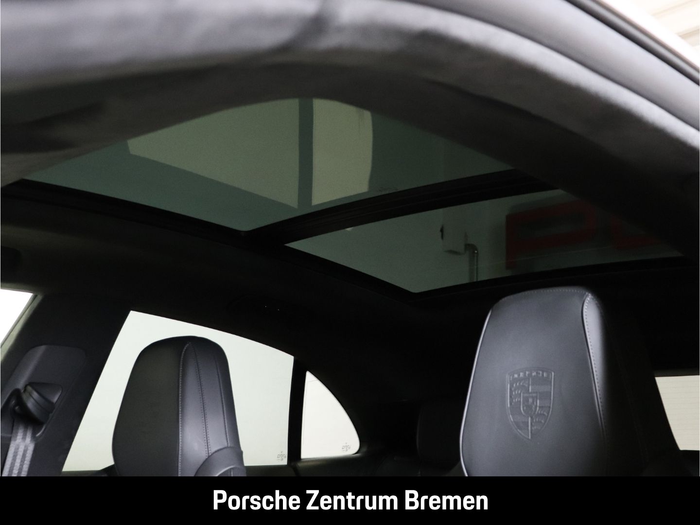 Porsche Macan Turbo - Samsaru's Car Outlet
