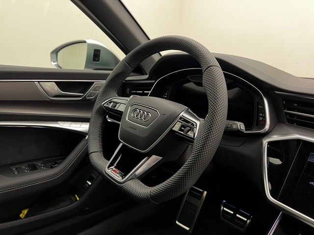 Audi RS6 Avant Quattro Tiptr. DynPlus Keramik22Pano