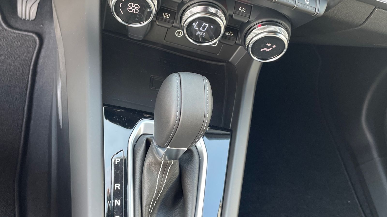 Renault Arkana TECHNO Mild Hybrid - Samsaru's Car Outlet