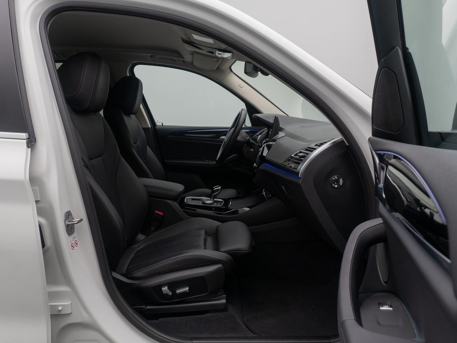 BMW X3 xD20i Kamera DAB Laser HiFi Komfort Sport 18"