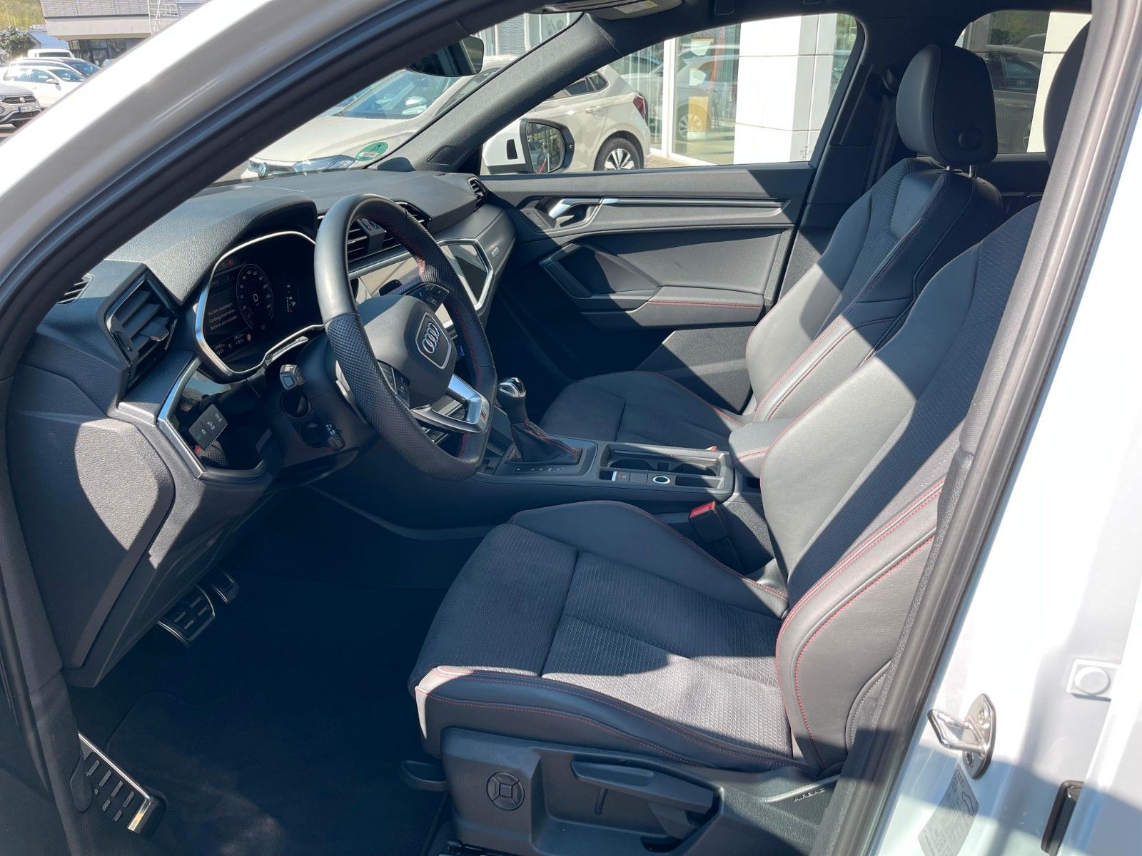 Audi Q3 Sportback 45 TFSI quattro S line - Samsaru's Car Outlet