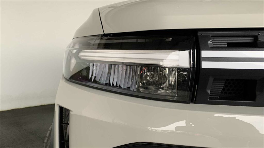 Dacia Duster III 1,6 Hybrid 140 Extreme - Samsaru's Car Outlet