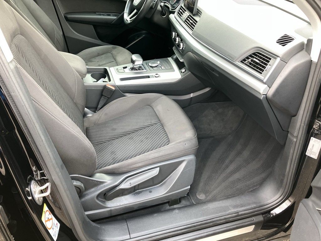 Audi Q5 35 TDI Tiptronic - Samsaru's Car Outlet