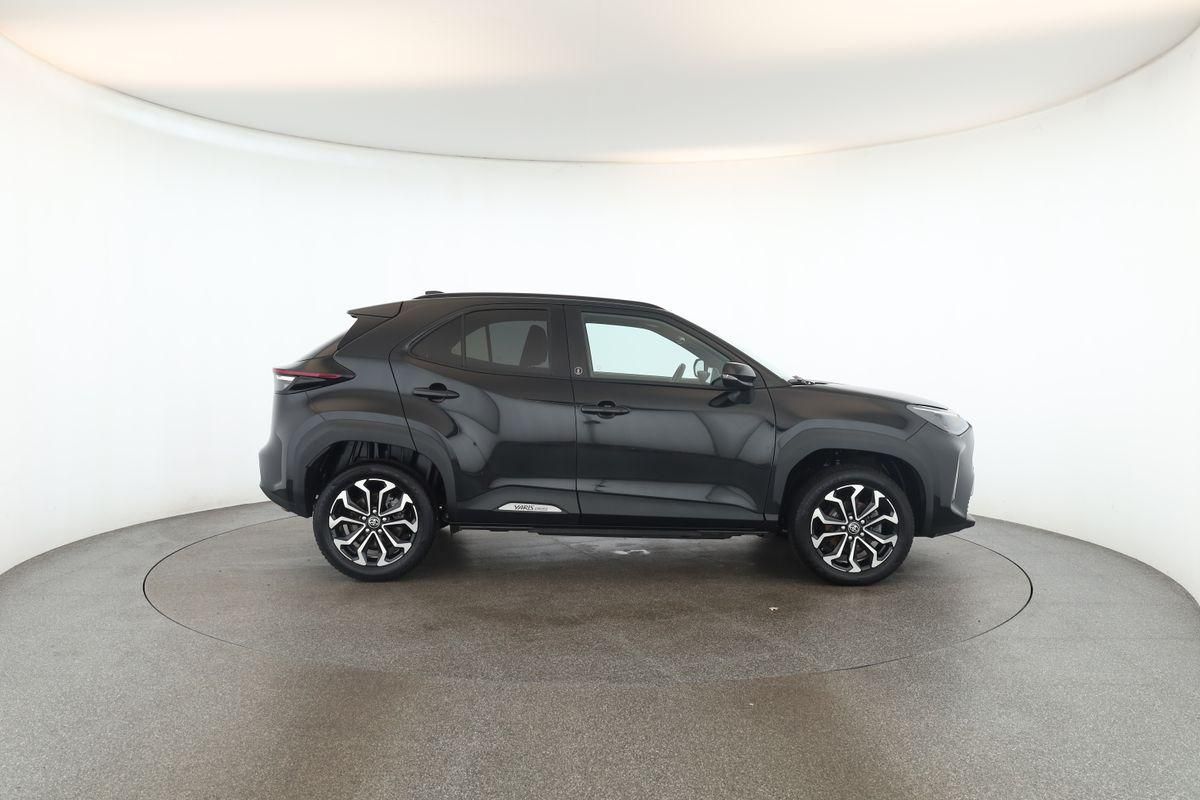 Toyota Yaris Cross CVT Team D LED Navi SHZ iACC Kam 17"