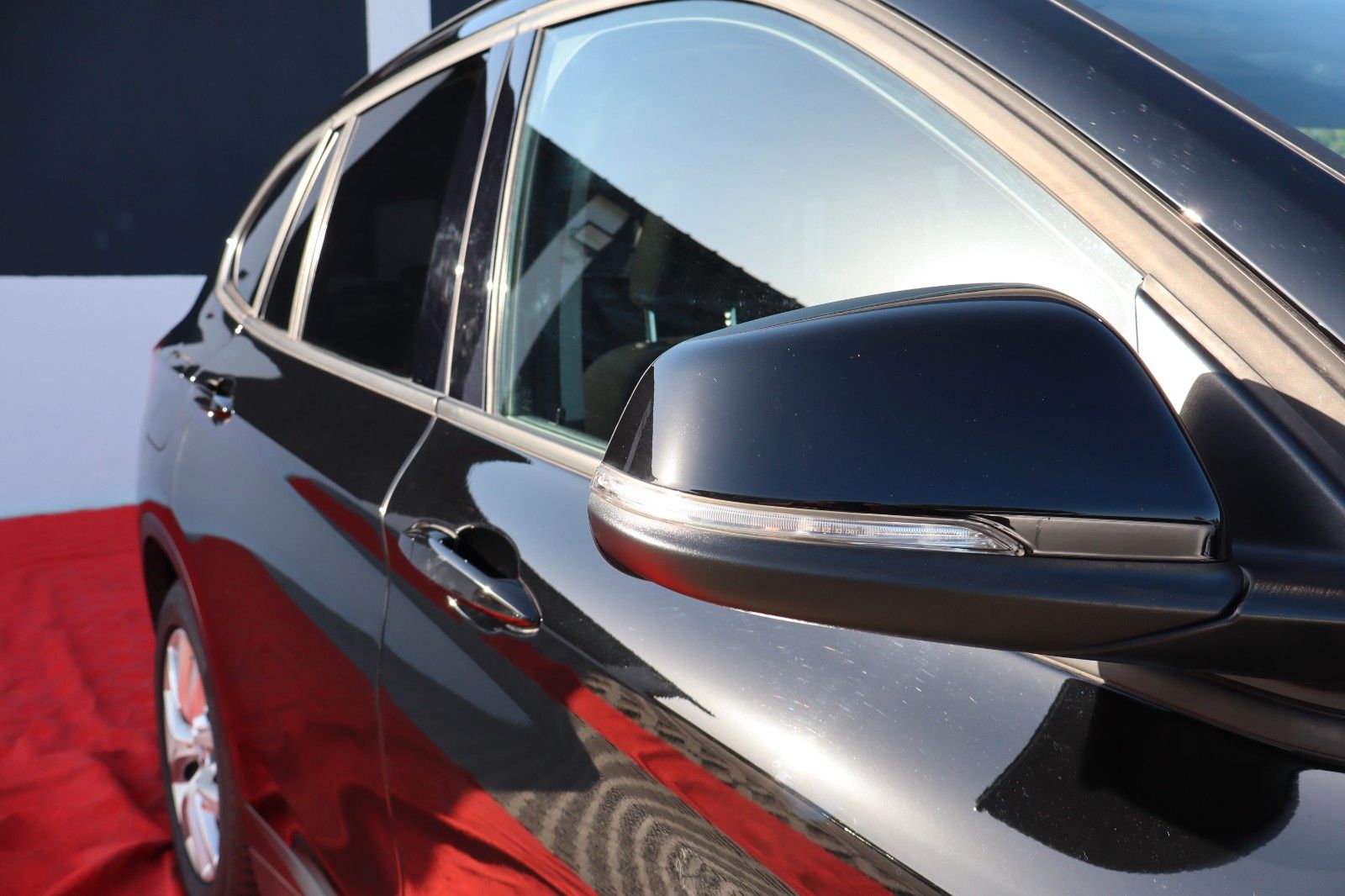 BMW X1 xDrive 25 e Advantage - Samsaru's Car Outlet