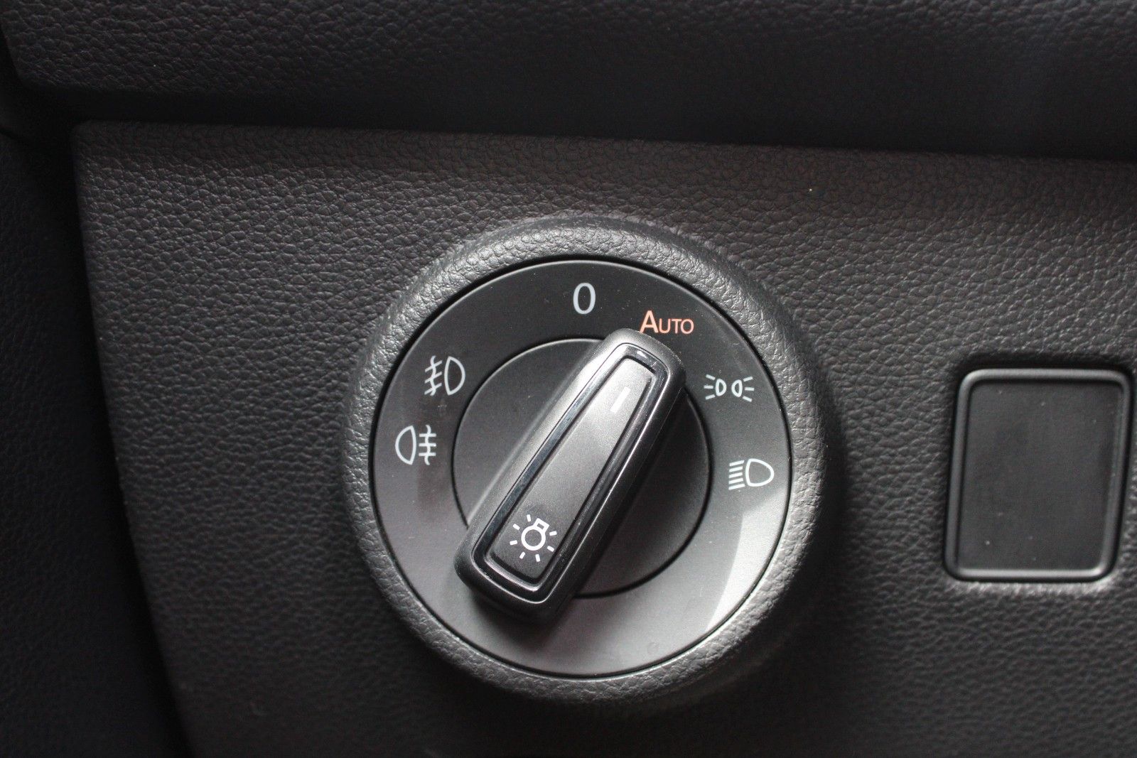 Seat Ateca 2.0 TDI+ACC+PANO+BEATS+SHZ+NAVI+TOTW.+360°