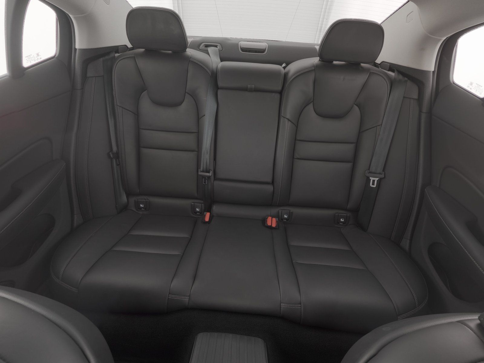 Volvo S60 T8 Recharge AWD Ultimate Dark 19"+B&W+360°