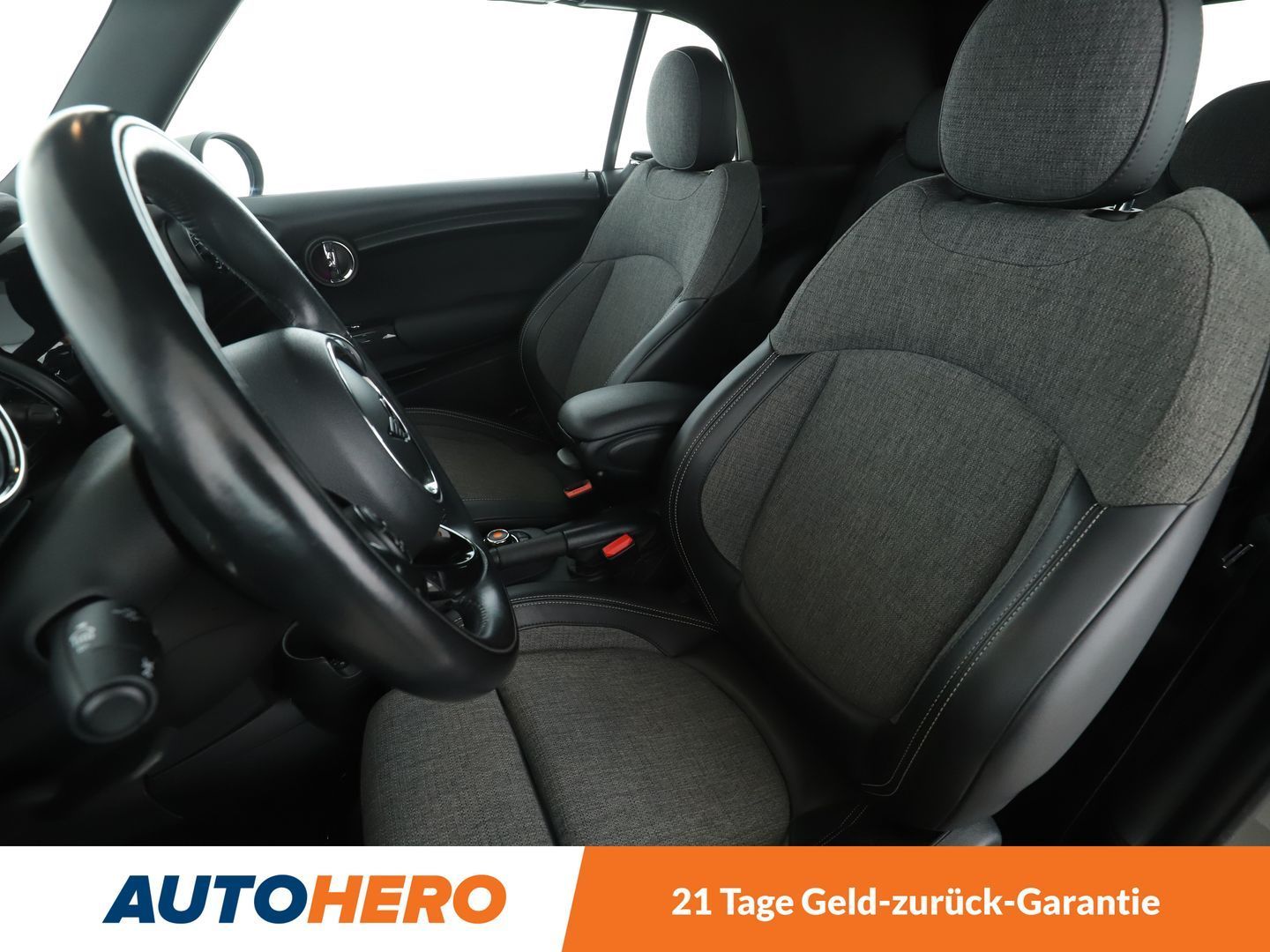 MINI Cabrio Cooper Aut. - Samsaru's Car Outlet