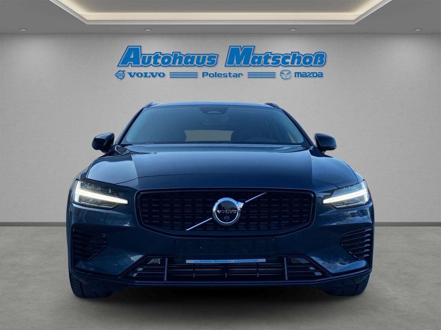 Volvo V60 T6 AWD Ultra Dark Recharge B&W HUD Pano-Dach