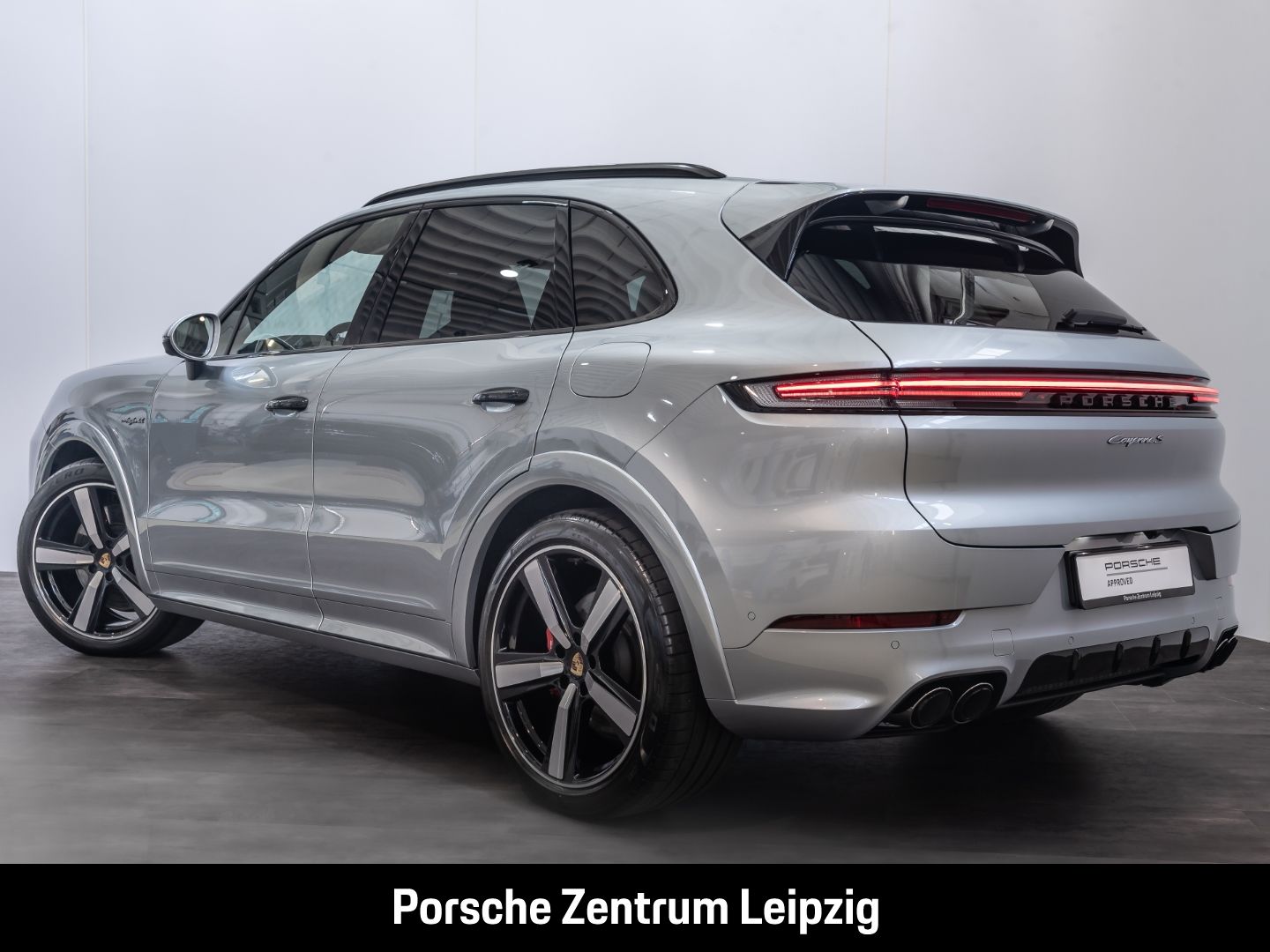 Porsche Cayenne S E-Hybrid SportDesign Sportabgas InnoDr