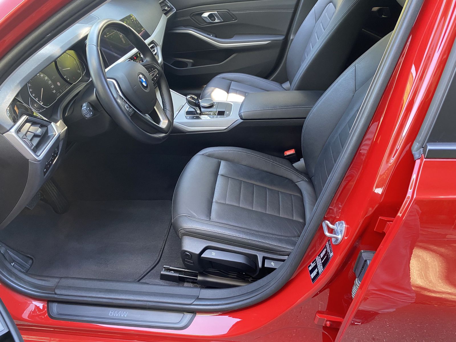 BMW 320d Navi Pro - Samsaru's Car Outlet