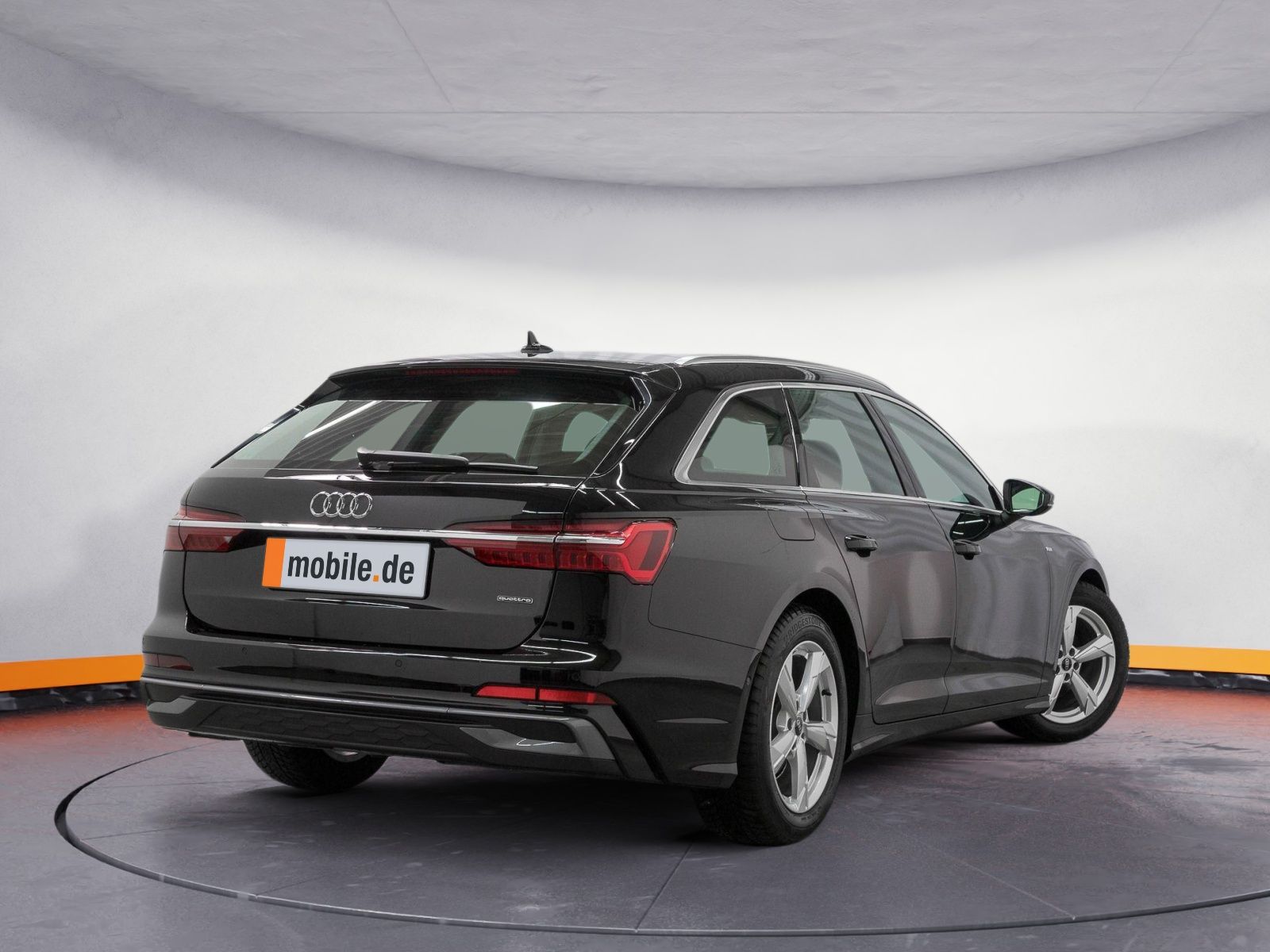 Audi A6 Avant 40 TDI Q S LINE - Samsaru's Car Outlet