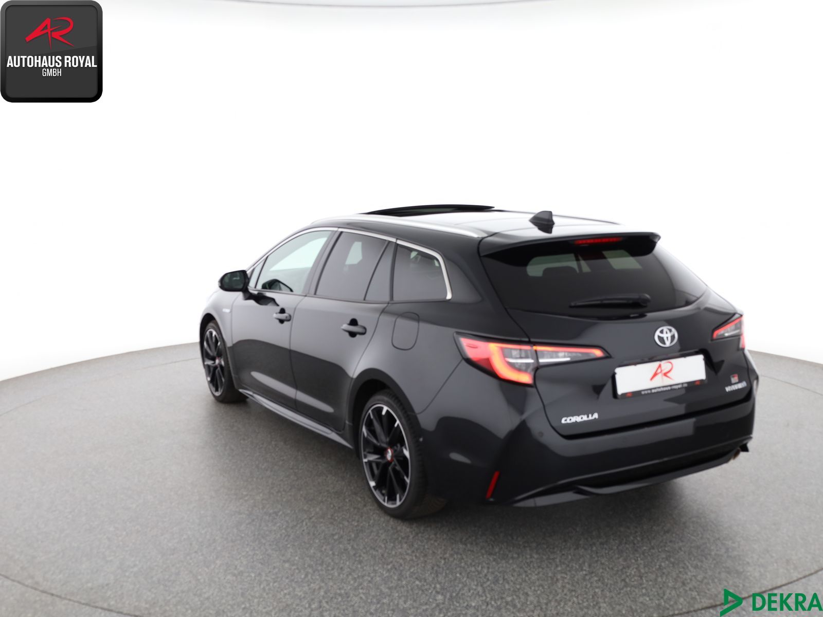 Toyota Corolla 2.0 Hybrid - Samsaru's Car Outlet