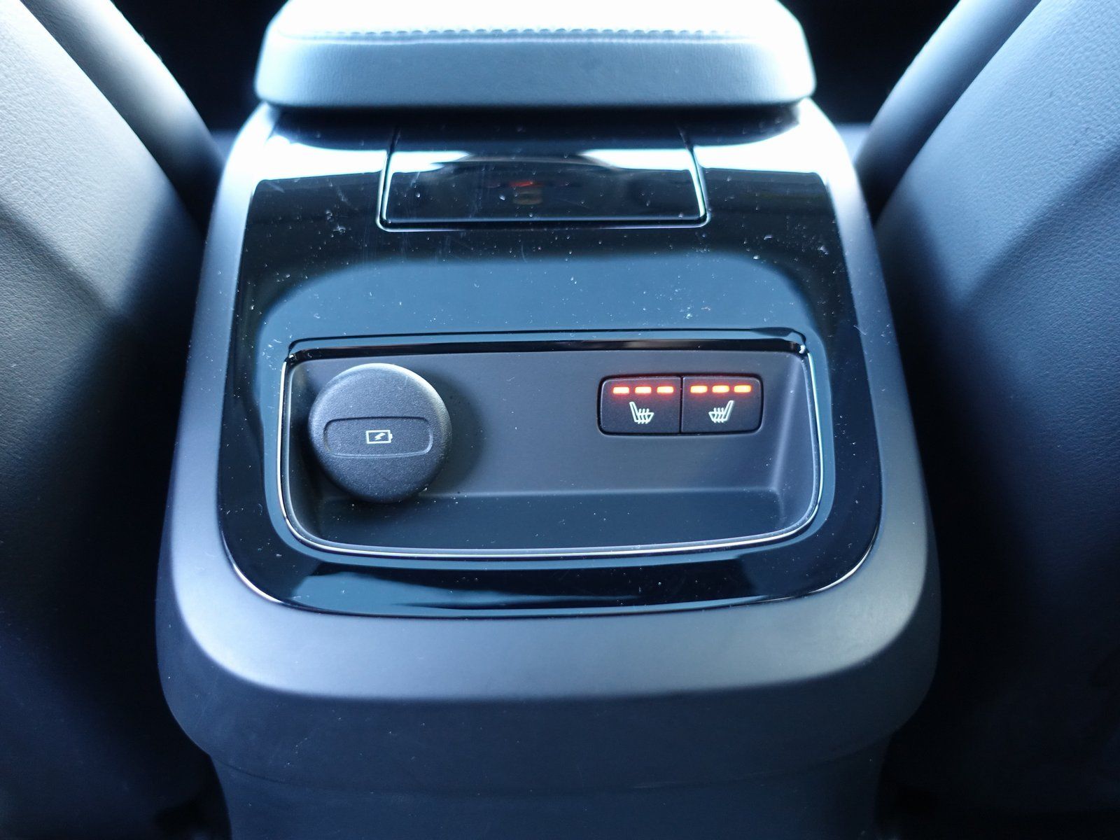 Volvo V60 Ultra Dark T8 AWD Plug-in Hybrid/360/B&W/AHK