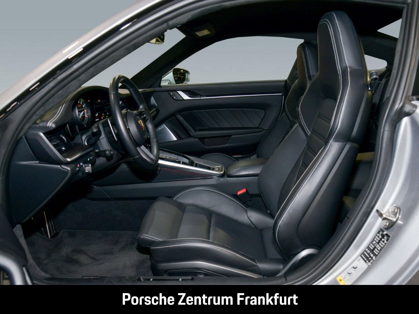Porsche 992 911 Turbo S Burmester Sportabgasanlage LED